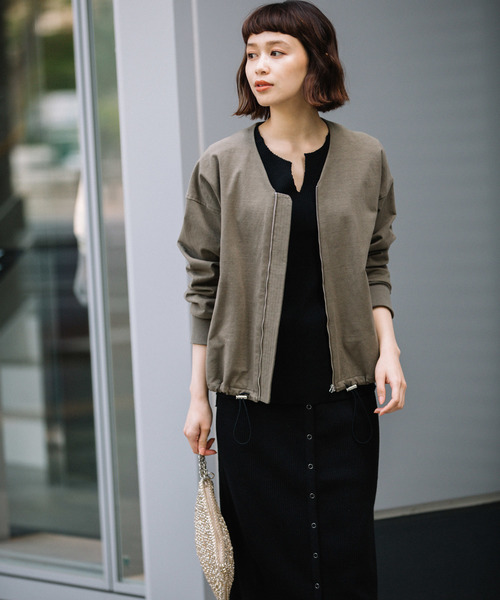 Munich（ミューニック）の「ハイテンションジャージーＶネックノーカラーブルゾン（ブルゾン・レディース・ライトグレー/ブラック/ブラウン/カーキ・S/XS）」の16枚目の写真