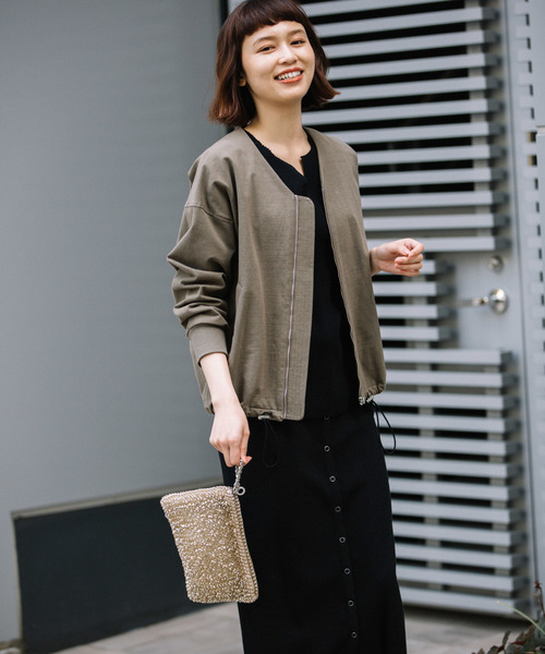 Munich（ミューニック）の「ハイテンションジャージーＶネックノーカラーブルゾン（ブルゾン・レディース・ライトグレー/ブラック/ブラウン/カーキ・S/XS）」の15枚目の写真