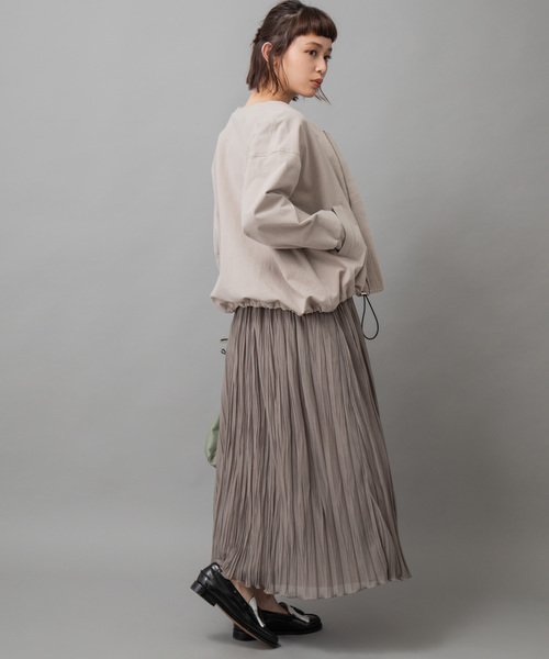 Munich（ミューニック）の「ハイテンションジャージーＶネックノーカラーブルゾン（ブルゾン・レディース・ライトグレー/ブラック/ブラウン/カーキ・S/XS）」の11枚目の写真