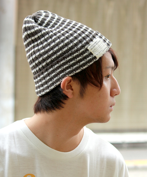 WEGO（ウィゴー）の「WEGO/ボーダーリブワッチキャップ（ニットキャップ/ビーニー・メンズ・ホワイト/グレー/グリーン/ネイビー/マスタード/ワイン・FREE）」の3枚目の写真