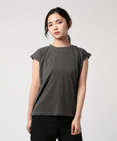 Culture Medium(カルチャーミディアム)の「20s天竺ピグメント加工ノースリTシャツ(Tシャツ/カットソー・レディース・ベージュ/キャメル/ブラック・FREE)」の8枚目の写真