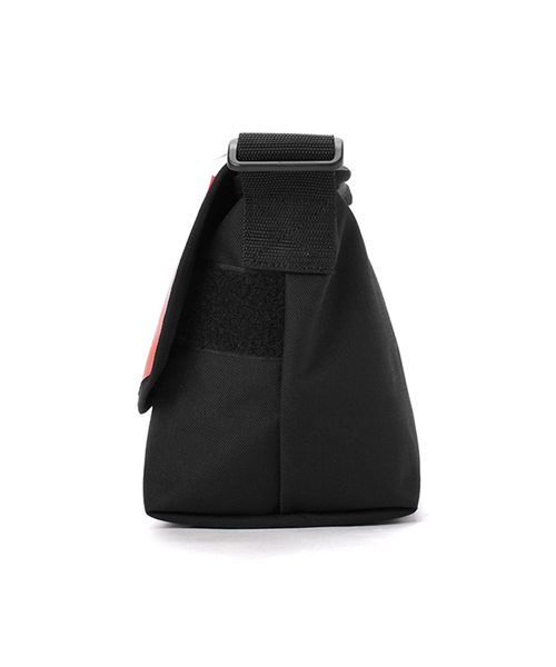 Manhattan Portage(マンハッタンポーテージ)の「Carey Casual Messenger Bag JR(メッセンジャーバッグ・メンズ・オレンジ/ブラック×イエロー/ブラック×ホワイト・SMALL)」の11枚目の写真