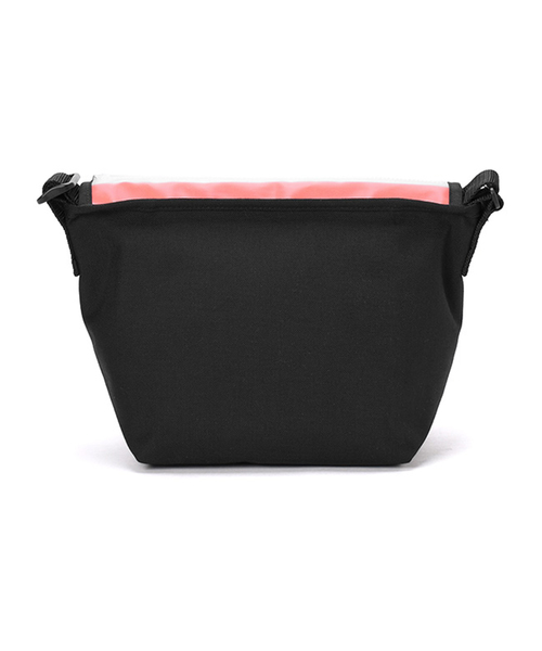 Manhattan Portage(マンハッタンポーテージ)の「Carey Casual Messenger Bag JR(メッセンジャーバッグ・メンズ・オレンジ/ブラック×イエロー/ブラック×ホワイト・SMALL)」の6枚目の写真