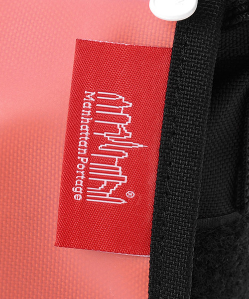 Manhattan Portage(マンハッタンポーテージ)の「Carey Casual Messenger Bag JR(メッセンジャーバッグ・メンズ・オレンジ/ブラック×イエロー/ブラック×ホワイト・SMALL)」の8枚目の写真