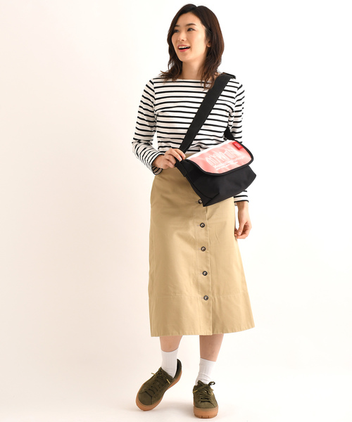 Manhattan Portage(マンハッタンポーテージ)の「Carey Casual Messenger Bag JR(メッセンジャーバッグ・メンズ・オレンジ/ブラック×イエロー/ブラック×ホワイト・SMALL)」の10枚目の写真