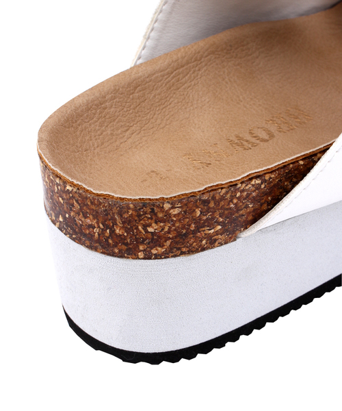 WEGO（ウィゴー）の「WEGO/厚底ベルトサンダル（サンダル・レディース・ホワイト/ブラック・23.5/24.5）」の8枚目の写真