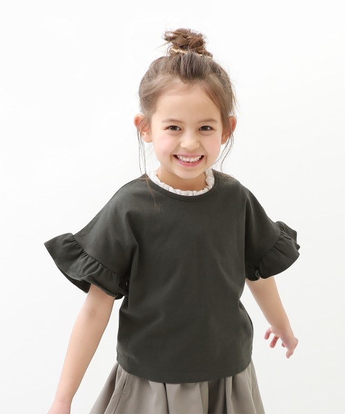 devirock（デビロック）の「フリルスリーブTシャツ（Tシャツ/カットソー・キッズ・オフホワイト/グリーン系その他/ブルーグレー/カーキ/グレー系その他/ラベンダー/ベージュ/ブラック/レッド系その他/スミクロ/サックスブルー/パープル系その他/ブラウン系その他・160cm/150cm/100cm/90cm/140cm/80ｃｍ/120cm/110cm/130cm）」の4枚目の写真