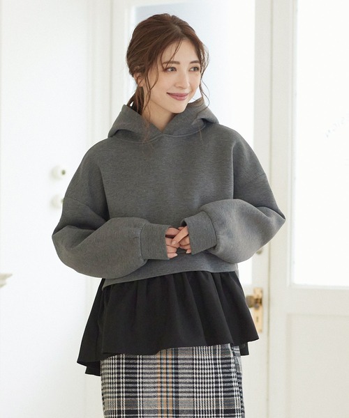 KOBE LETTUCE（コウベレタス）の「フェイクレイヤードダイバー素材プルオーバートップス（その他トップス・レディース・チャコール/カーキ/ブラック・FREE）」の3枚目の写真