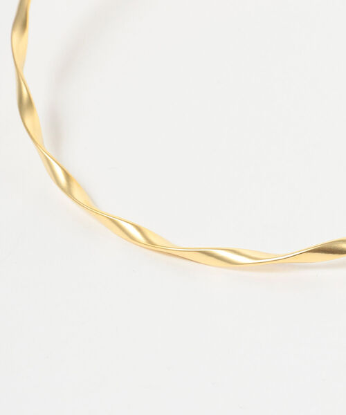 Ray BEAMS(レイビームス)の「Ray BEAMS / ツイスト ライン チョーカー(チョーカー・レディース・シルバー/ゴールド・ONE SIZE)」の5枚目の写真