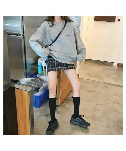 DEVICE（デバイス）の「ルーズシルエット クルーネック 長袖 スウェット トレーナー（スウェット・レディース・ネイビー/グレー/ブラック・FREE）」の7枚目の写真