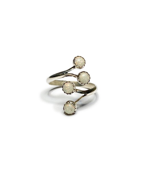 Indian Jewelry（インディアンジュエリー）の「THEATER シアター ナッツデザインストーンリング Made in USA（リング・レディース・ホワイト/ブルー・FREE/#11/#9/#18/#13）」の2枚目の写真