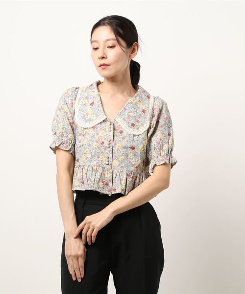 Clice de Paris（クリシェドゥパリス）の「K/レトロ花柄BL（シャツ/ブラウス・レディース・ピンク/ブルー/オフホワイト・ONESIZE）」の6枚目の写真