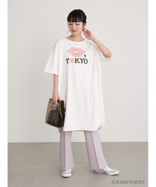 earth music&ecology（アースミュージックアンドエコロジー）の「KISS TOKYO チュニックTシャツ ＊（Tシャツ/カットソー・レディース・ホワイト/ブラック・FREE）」の19枚目の写真