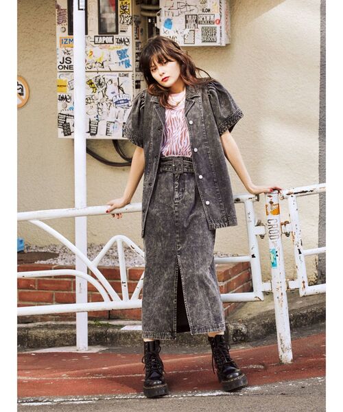 jouetie（ジュエティ）の「カラーステッチスリットスカート（デニムスカート・レディース・ライトブルー/ブラック・MEDIUM）」の11枚目の写真