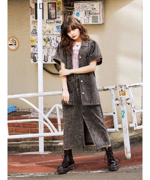 jouetie（ジュエティ）の「カラーステッチスリットスカート（デニムスカート・レディース・ライトブルー/ブラック・MEDIUM）」の3枚目の写真