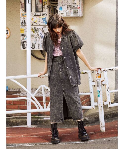 jouetie（ジュエティ）の「カラーステッチスリットスカート（デニムスカート・レディース・ライトブルー/ブラック・MEDIUM）」の5枚目の写真