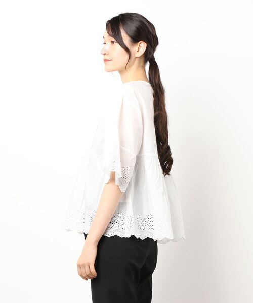 Samansa Mos2（サマンサ モスモス）の「レース貼りスカラップブラウス（シャツ/ブラウス・レディース・ブラック/オフホワイト/ボルドー・ﾌﾘ-）」の4枚目の写真