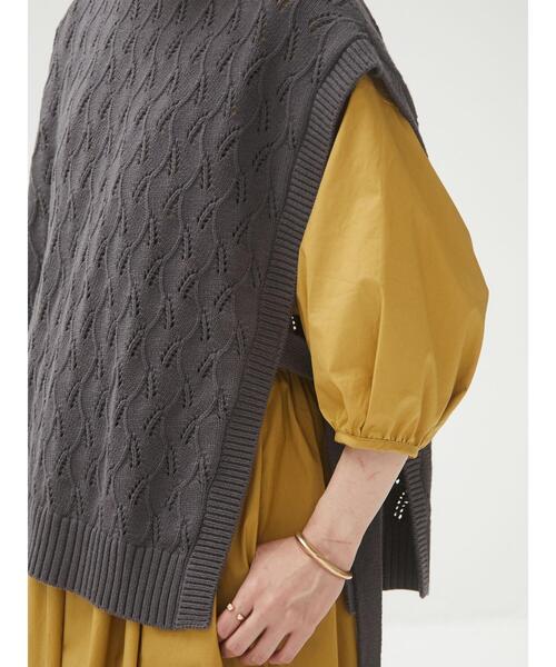 armonia(アルモニーア)の「armonia・サイドリボンニットベスト*(ベスト・レディース・チャコールグレー/ベージュ/マスタード・FREE)」の18枚目の写真