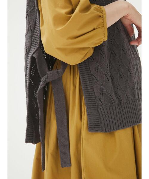 armonia(アルモニーア)の「armonia・サイドリボンニットベスト*(ベスト・レディース・チャコールグレー/ベージュ/マスタード・FREE)」の20枚目の写真