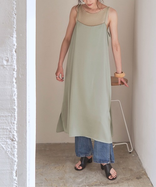 titivate（ティティベイト）の「ナローストラップサテンロングキャミソール（キャミソール・レディース・オレンジ/ライトグリーン/ライトベージュ・S/M/L）」の17枚目の写真