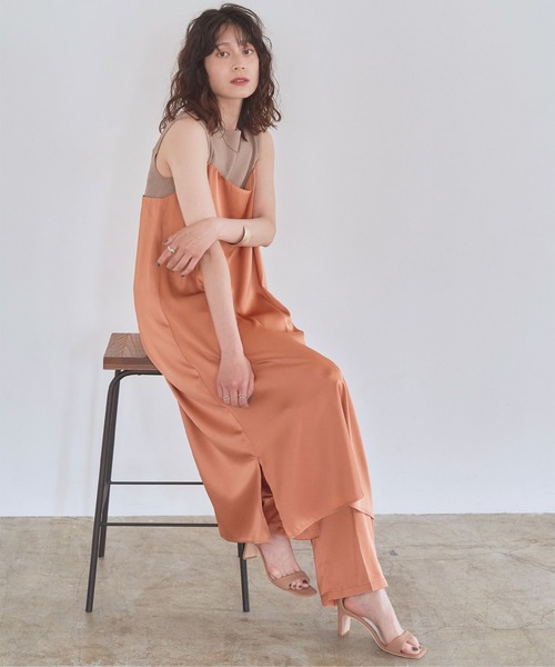 titivate（ティティベイト）の「ナローストラップサテンロングキャミソール（キャミソール・レディース・オレンジ/ライトグリーン/ライトベージュ・S/M/L）」の18枚目の写真