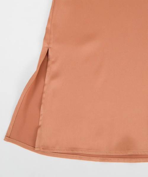 titivate（ティティベイト）の「ナローストラップサテンロングキャミソール（キャミソール・レディース・オレンジ/ライトグリーン/ライトベージュ・S/M/L）」の11枚目の写真