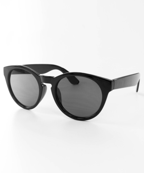 DEVICE（デバイス）の「【WEARISTA じーたー×DEVICE コラボ】DEVICE ＋ ウェリントン サングラス (ケース付き)（サングラス・メンズ・ブラック・FREE）」の5枚目の写真