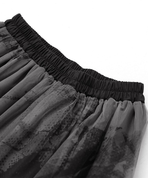 osharewalker（オシャレウォーカー）の「【廃盤】『アートプリントチュールスカート』（スカート・レディース・ブラック/ベージュ/グレイッシュブルー・FREE）」の16枚目の写真