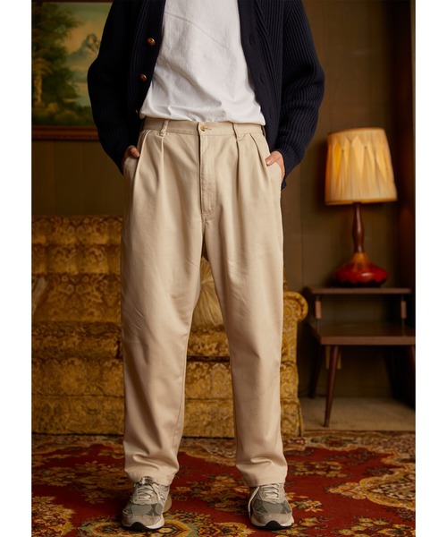 GYMPHLEX（ジムフレックス）の「Gymphlex | カツラギ 2タックチノパンツ MEN（チノパンツ・メンズ・カーキ/アイボリー・MEDIUM/LARGE）」の2枚目の写真