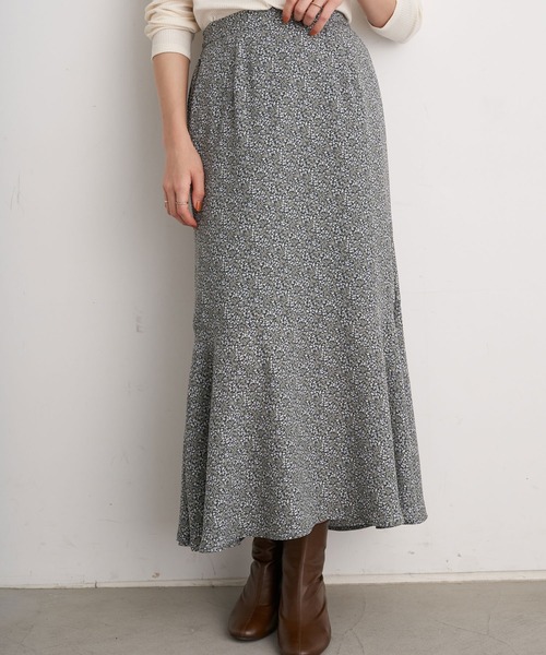 earth music&ecology（アースミュージックアンドエコロジー）の「花柄切り替えマーメイドスカート ＊（スカート・レディース・ブラック/ライトベージュ/グリーン・FREE）」の3枚目の写真