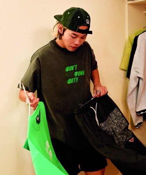 FVVO◆PUNK PES パンクプリント半袖 Tシャツ 【関送込】 2色 tシャツ HOOK -original- 「NO CRUSH」Y2Kプリント半袖TEE