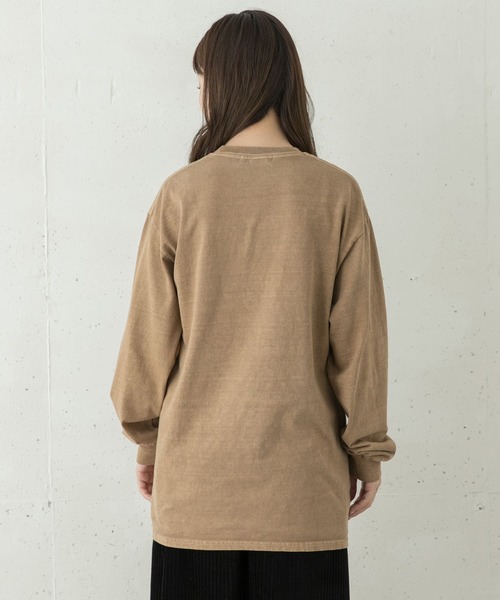 URBAN RESEARCH Sonny Label(アーバンリサーチサニーレーベル)の「QUEEN Long T-shirts(Tシャツ/カットソー・レディース・ブラック/ベージュ/オフホワイト・FREE)」の19枚目の写真