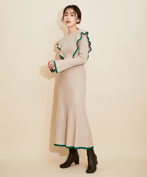 MADEMOISELLE ROPE'(マドモアゼル ロペ)の「【セットアップ対応】ラメフリルリブニットプルオーバー(ニット/セーター・レディース・ベージュ/ラベンダー・38)」の7枚目の写真