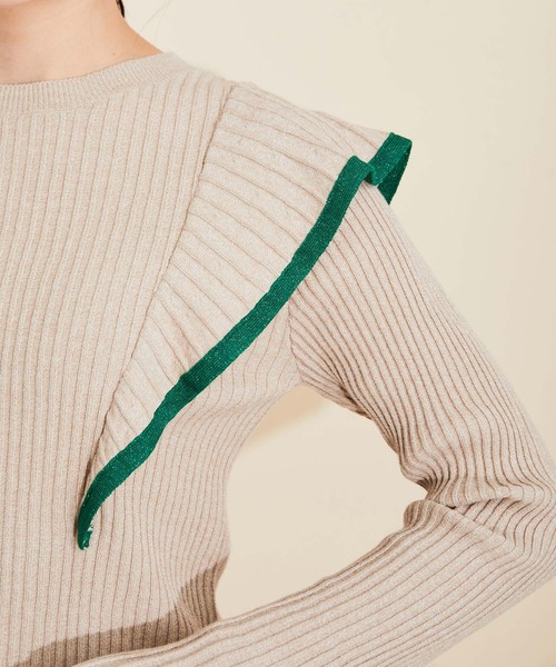 MADEMOISELLE ROPE'(マドモアゼル ロペ)の「【セットアップ対応】ラメフリルリブニットプルオーバー(ニット/セーター・レディース・ベージュ/ラベンダー・38)」の15枚目の写真