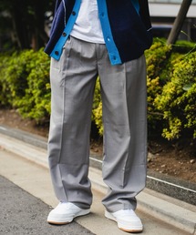 BROKEN BASE（ブロークンベース）の「センタープレススラックス（スラックス）」