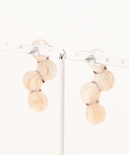 tone(トーン)の「【Favorina】mat drop flavor ピアス(MA)(ピアス(両耳用)・レディース・ベージュ系その他/ホワイト系その他/グリーン・FREE)」の17枚目の写真