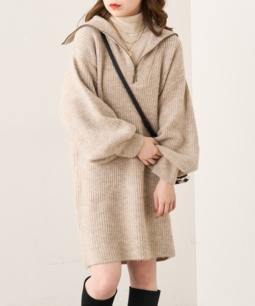 Chico(チコ)の「【新色追加】ハーフZIPニットミニワンピース(ワンピース・レディース・ブラック/アイボリー/ベージュ/ホワイト系2・FREE)」の4枚目の写真