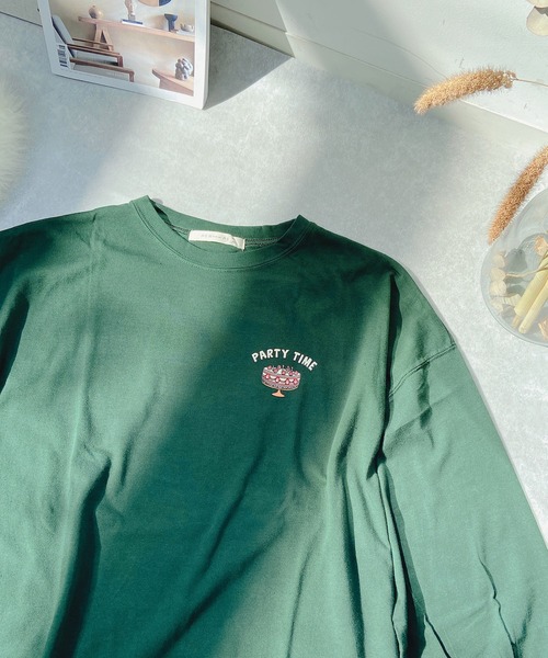 AS KNOW AS PINKY(アズノゥアズピンキー)の「◇ケーキキッズプリントロンT(Tシャツ/カットソー・レディース・ブルー/グリーン/キナリ・FREE)」の3枚目の写真