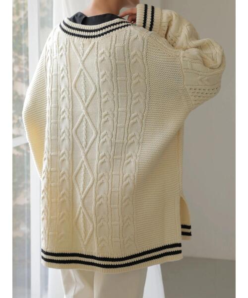 AMERICAN HOLIC（アメリカンホリック）の「Vネックチルデンケーブルニットプルオーバー（ニット/セーター・レディース・アイボリー/ブラック・M/L）」の12枚目の写真