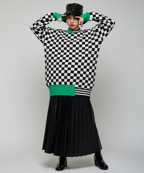 Narcissus(ナルシス)の「【Narcissus】ブロックラインニット(ニット/セーター・レディース・レッド/グリーン・FREE)」の3枚目の写真