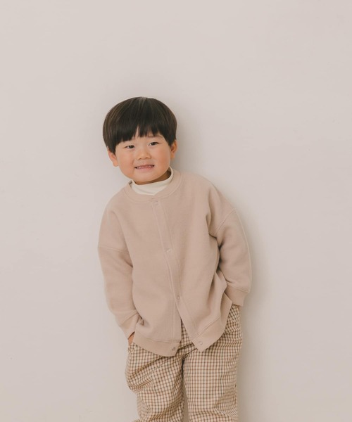 URBAN RESEARCH DOORS(アーバンリサーチドアーズ)の「カラーステッチ裏起毛カーディガン(KIDS)(Tシャツ/カットソー・キッズ・チャコールグレー/ベージュ系その他・120/105/150/135)」の15枚目の写真