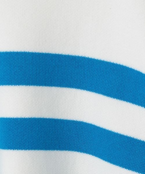 LOWRYS FARM(ローリーズファーム)の「ニットボーダーLS 261482(ニット/セーター・キッズ・ブラック/レッド/ブルー・110cm/120cm/130cm/140cm/150cm)」の4枚目の写真