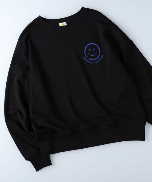 Right-on(ライトオン)の「SMILYFACEスウェット(スウェット・レディース・ホワイト/ブラック/ブルー/ベージュ・L/M)」の1枚目の写真