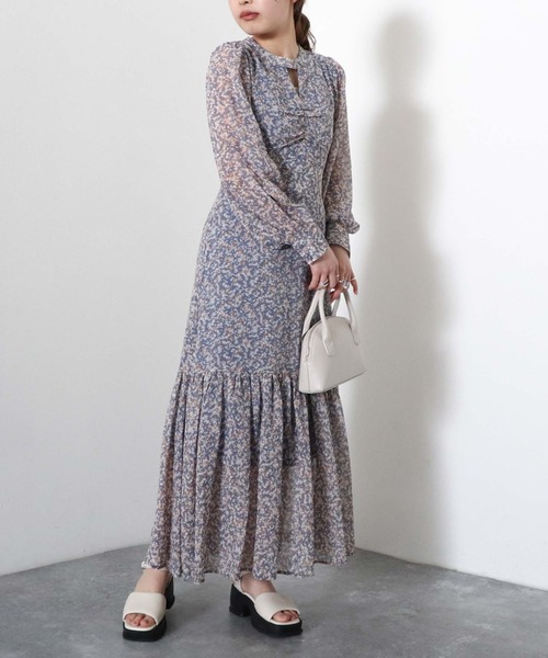 archives（アルシーヴ）の「フロント開き花柄ティアードワンピース（ワンピース・レディース・ブラウン/オフホワイト/ブルー・MEDIUM）」の9枚目の写真