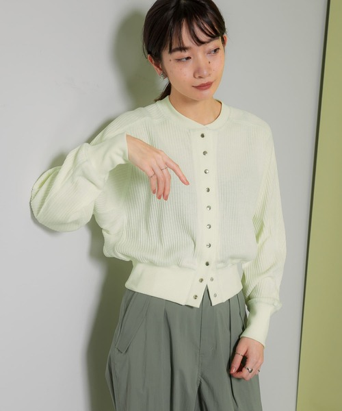 KBF（ケイビーエフ）の「ドロップショルダードット釦カーディガン（カーディガン/ボレロ・レディース・ブラック/カーキ/ピンク/イエロー系その他・ONE）」の6枚目の写真