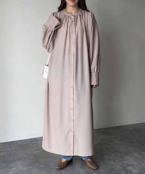 Riberry（リベリー）の「前後2WAYボリューム袖ワンピース（シャツワンピース・レディース・グレイッシュベージュ/グリーン/ブルー・MEDIUM）」の14枚目の写真