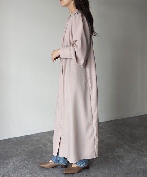 Riberry（リベリー）の「前後2WAYボリューム袖ワンピース（シャツワンピース・レディース・グレイッシュベージュ/グリーン/ブルー・MEDIUM）」の17枚目の写真