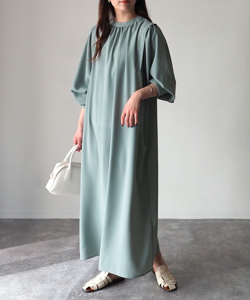 Riberry（リベリー）の「前後2WAYボリューム袖ワンピース（シャツワンピース・レディース・グレイッシュベージュ/グリーン/ブルー・MEDIUM）」の9枚目の写真