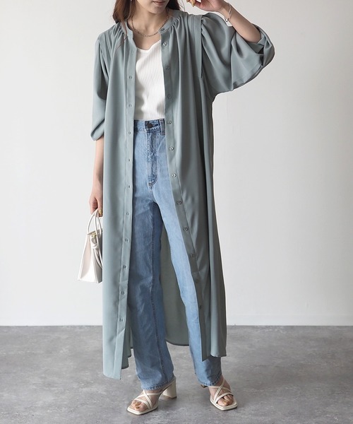 Riberry（リベリー）の「前後2WAYボリューム袖ワンピース（シャツワンピース・レディース・グレイッシュベージュ/グリーン/ブルー・MEDIUM）」の21枚目の写真