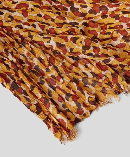 BENETTON (UNITED COLORS OF BENETTON)（ベネトンユナイテッドカラーズオブベネトン）の「総柄ストール（ストール/ショール・レディース・イエロー系その他/ブラウン系その他・ONE SIZE）」の3枚目の写真